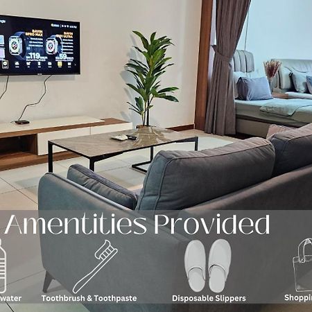 Deluxe Seaview Suite Twin Bed By The Only Bnb Tanjung Tokong Eksteriør bilde